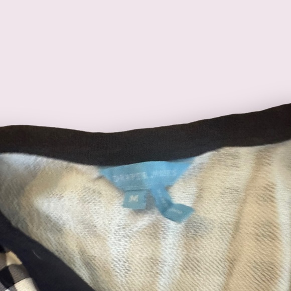 EUC Draper James Gingham Plaid Navy Size M Sweatshirt - Picture 5 of 5